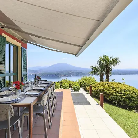 Villa Falcone 3 Bedrooms 6 Pax Belgirate