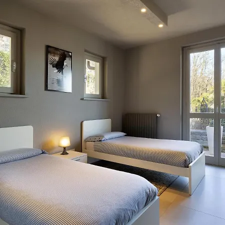 Villa Falcone 3 Bedrooms 6 Pax