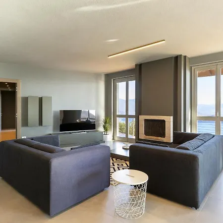Falcone 3 Bedrooms 6 Pax Belgirate