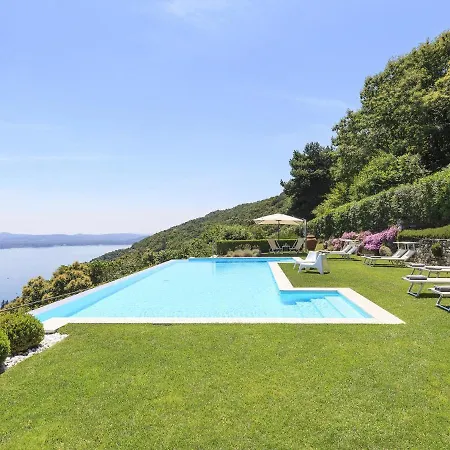 Villa Falcone 3 Bedrooms 6 Pax
